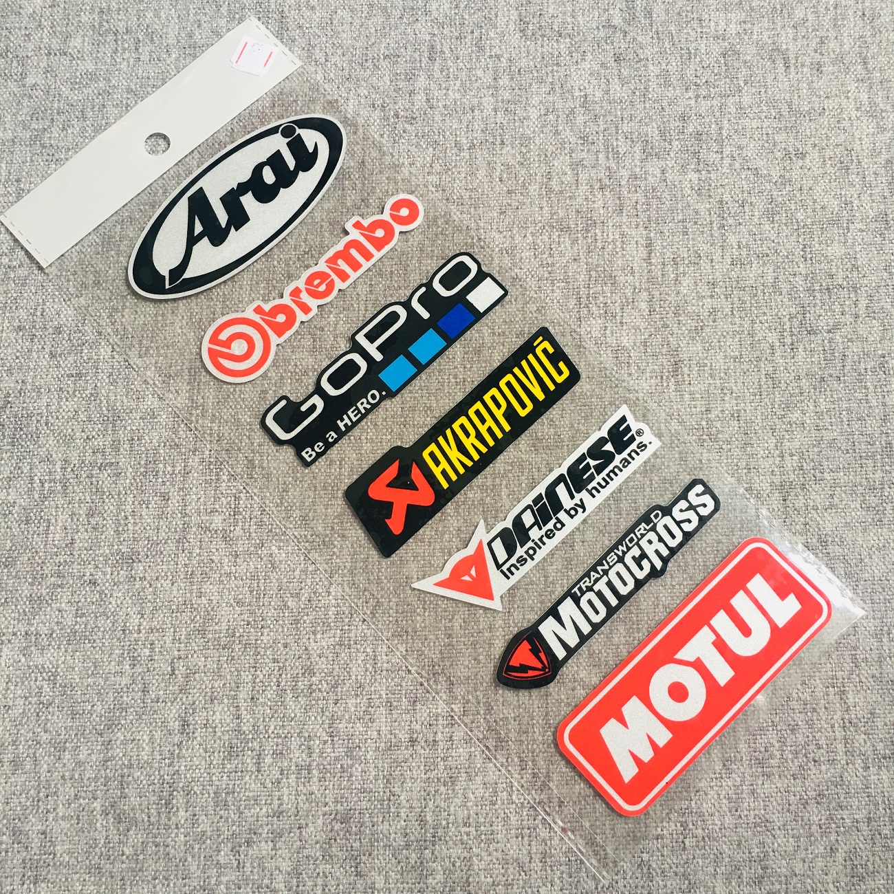 [CHUYÊN TEM] TEM DÁN TRANG TRÍ XE PHẢN QUANG LOGO VÀ CHỮ CAO CẤP (TEM ARAI)