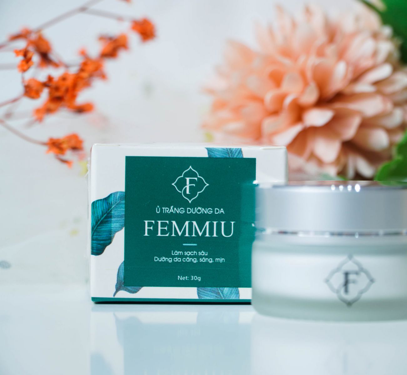 Kem hút nám , thải độc chì femmiu 30g khử nám , tàn nhang , vết thâm