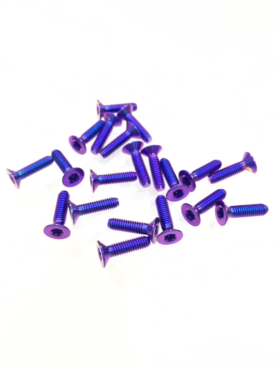 Ốc nắp dầu 4li tím titanium và xanh ngọc