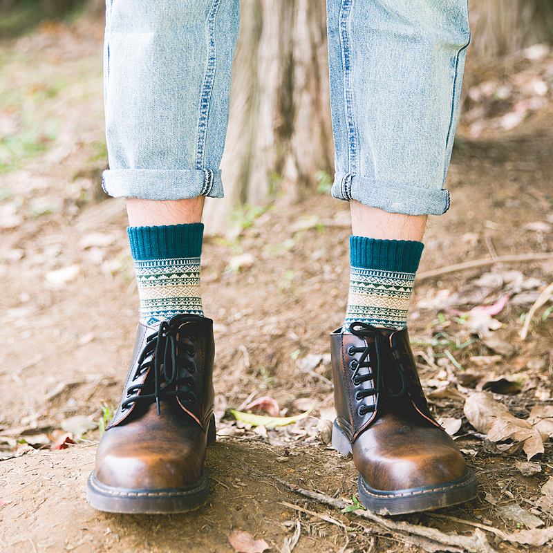 TẤT(VỚ) thổ cẩm cao cổ cho nam chất liệu len cotton mềm mịn có kháng khuẩn và khử mùi, đi cực kì êm chân PHÊ TẤT