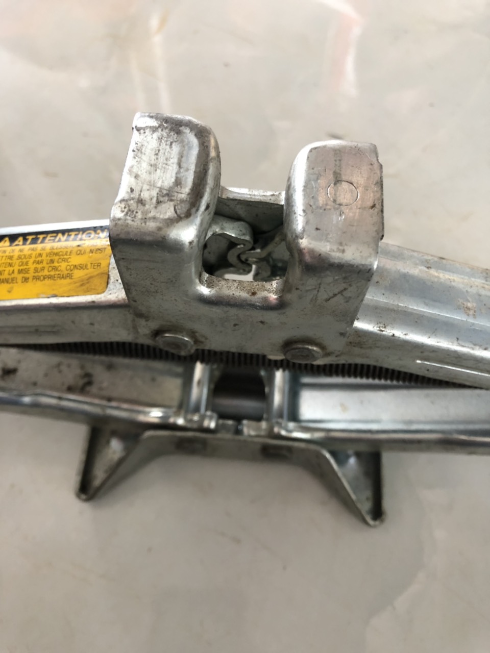 Bộ kích (con đội) ren nâng gầm oto