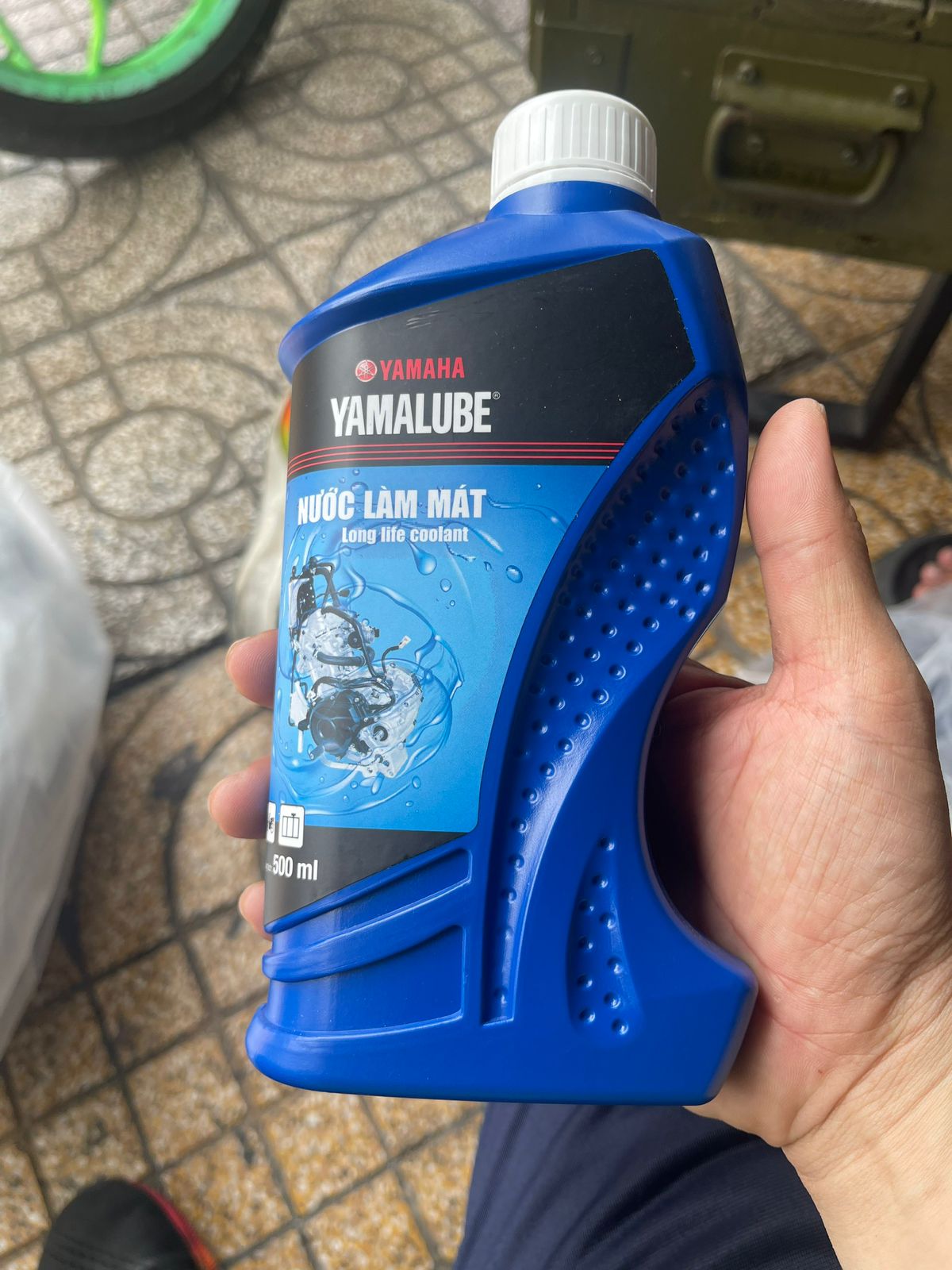 Nước mát hãng Yamaha cho xe máy.