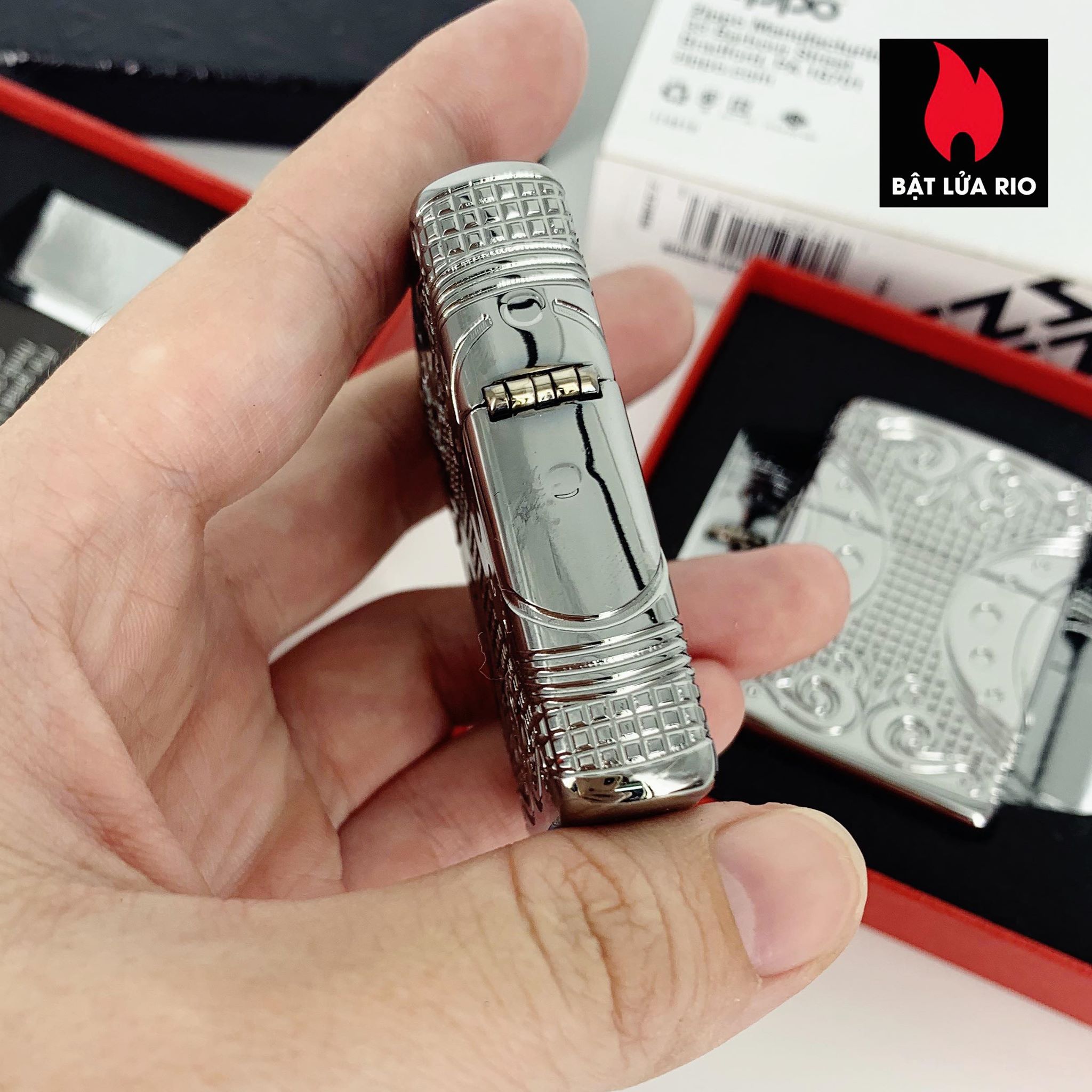 Bật lửa Zippo 49037 – Zippo Armor® Geometric Space Design High Polish Chrome