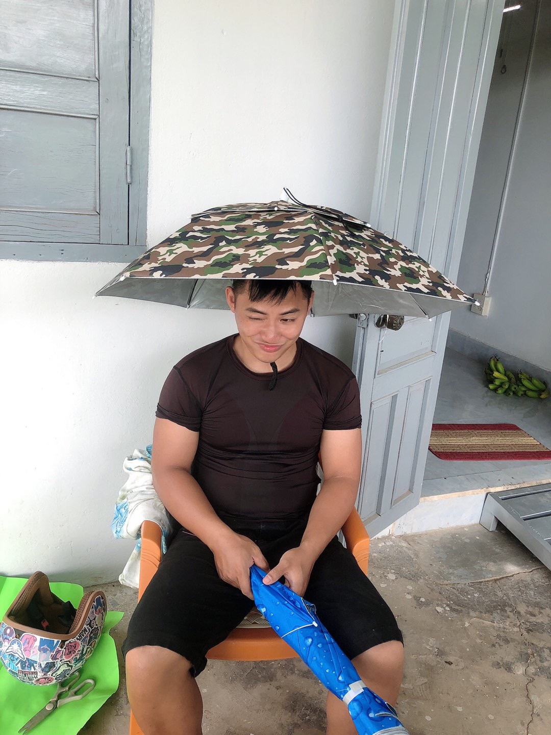 Ô dù đội đầu đi câu