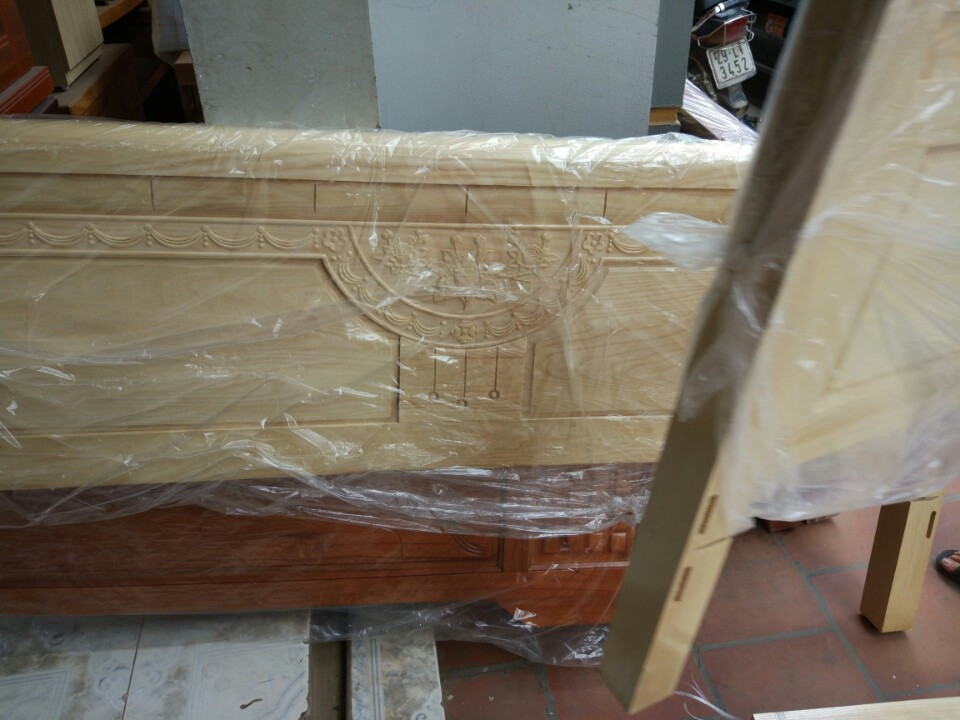 Giường Gỗ Sồi Nga