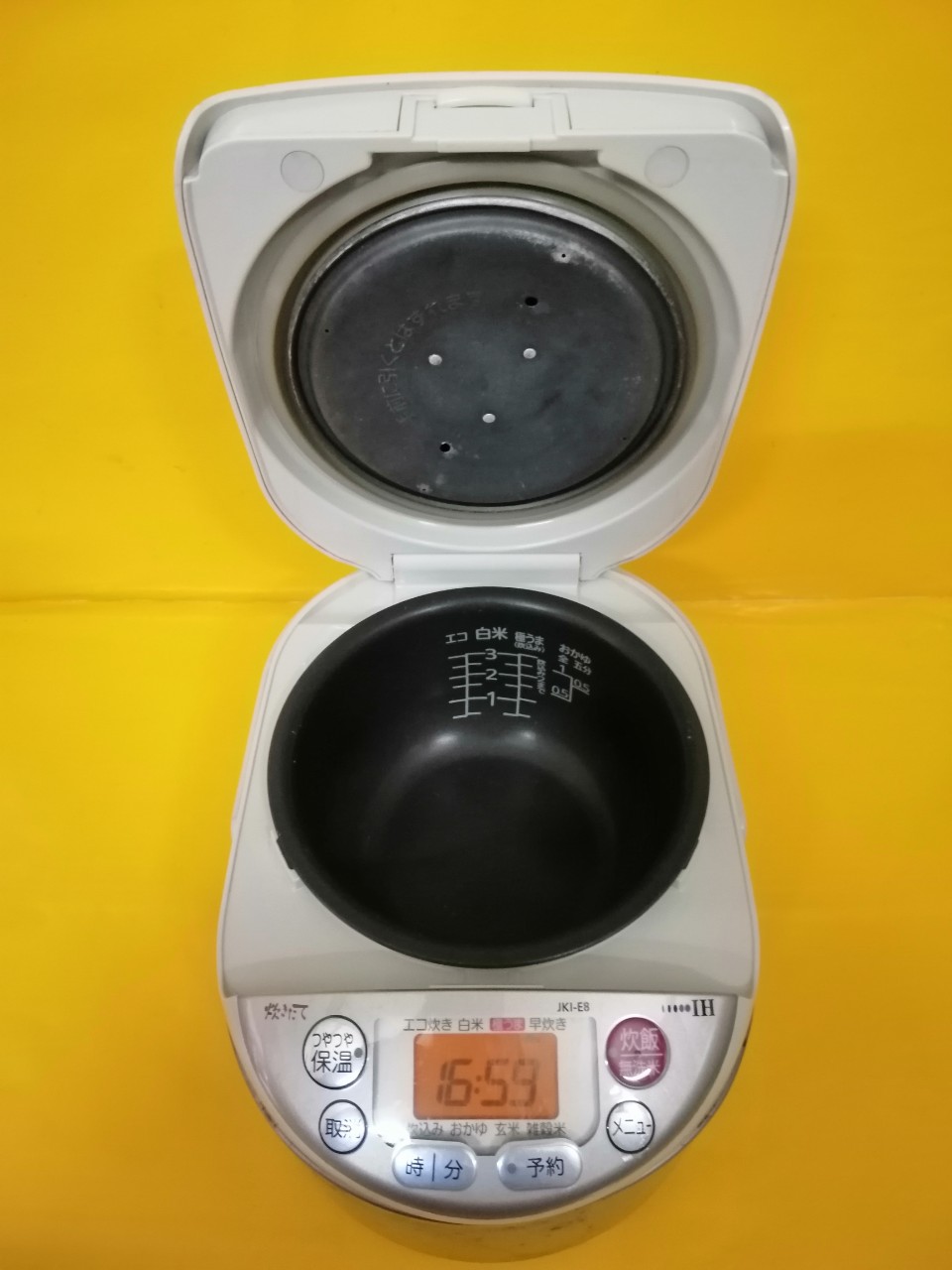 Nồi cơm nội địa Nhật Tiger JKI-E8 (0.54L) (022142K)