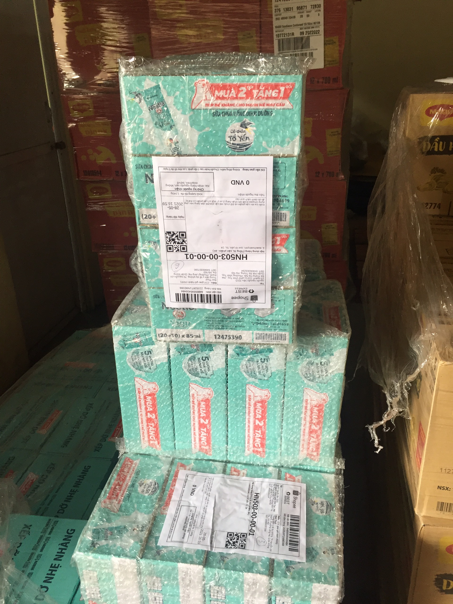 #sữa chua tổ yến thanh Nestle 85ml - (date mới 2022)