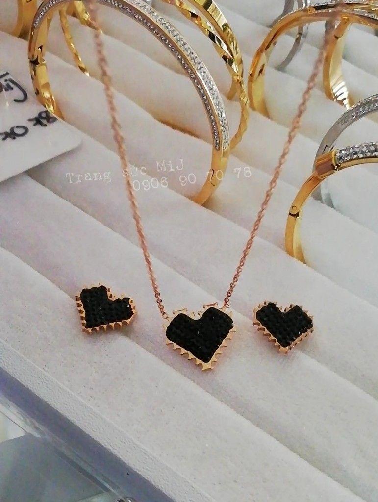 Combo dây chuyền + bông tai titan vàng hồng trái tim