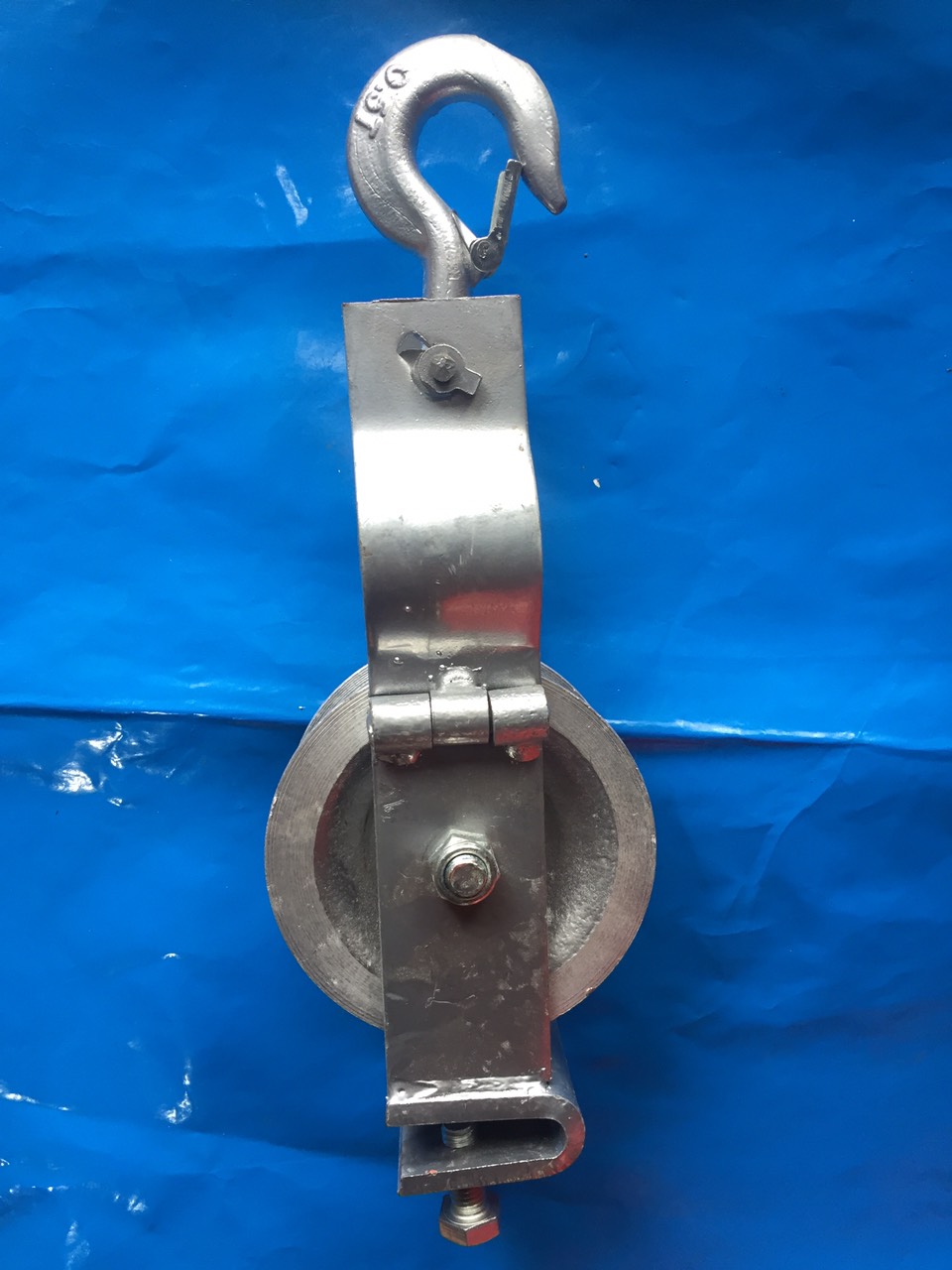 Bộ 2 Ròng Rọc nhôm đường kính 150 x60 chịu lực 1 tấn. Bu ly nhôm dành cho xây lắp điện