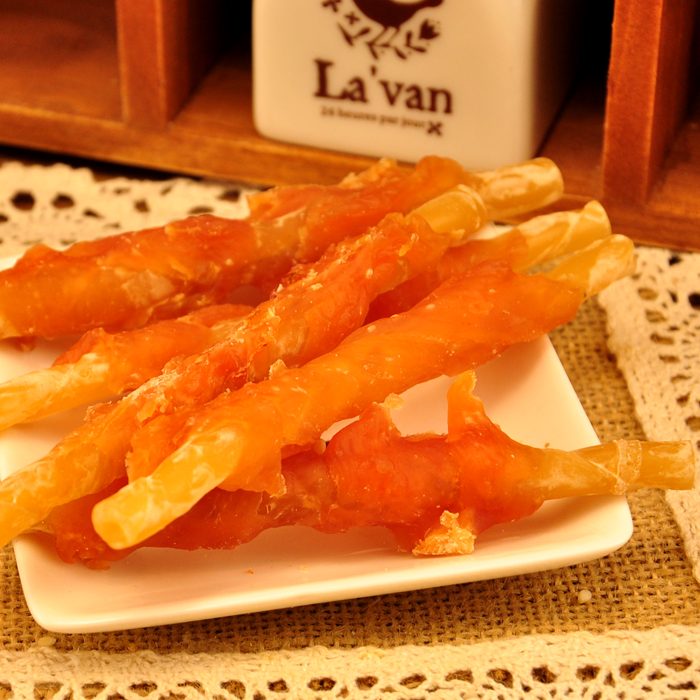Thức ăn vặt cho chó - Thịt Gà Quấn Da