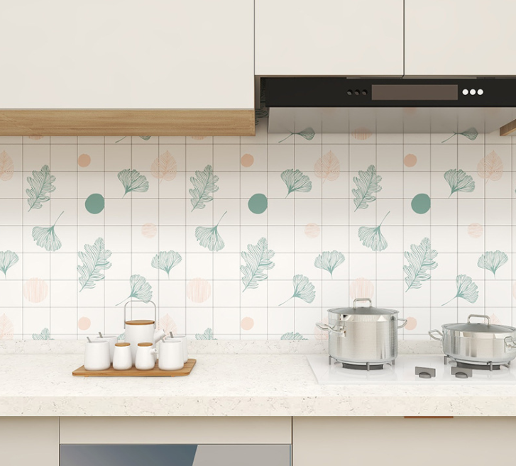 Cuộn 5m decal giấy dán tường bếp keo sẵn khổ 60cm mẫu chiếc lá xinh