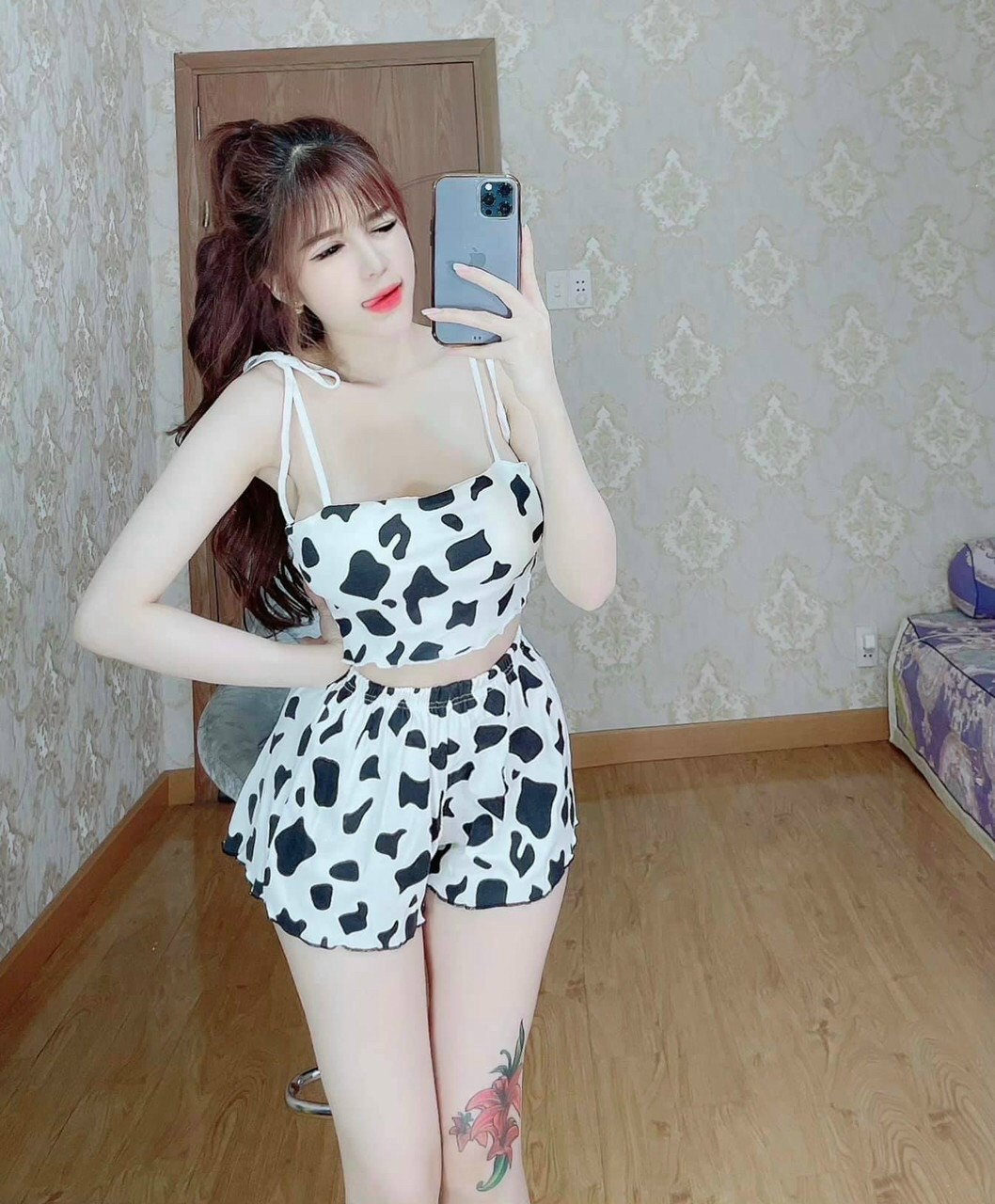Sét Đùi Áo Croptop 2 Dây Loang Bò Sữa, Vải Thun Dầy Mặc Nhà Dê Thương. TTGR