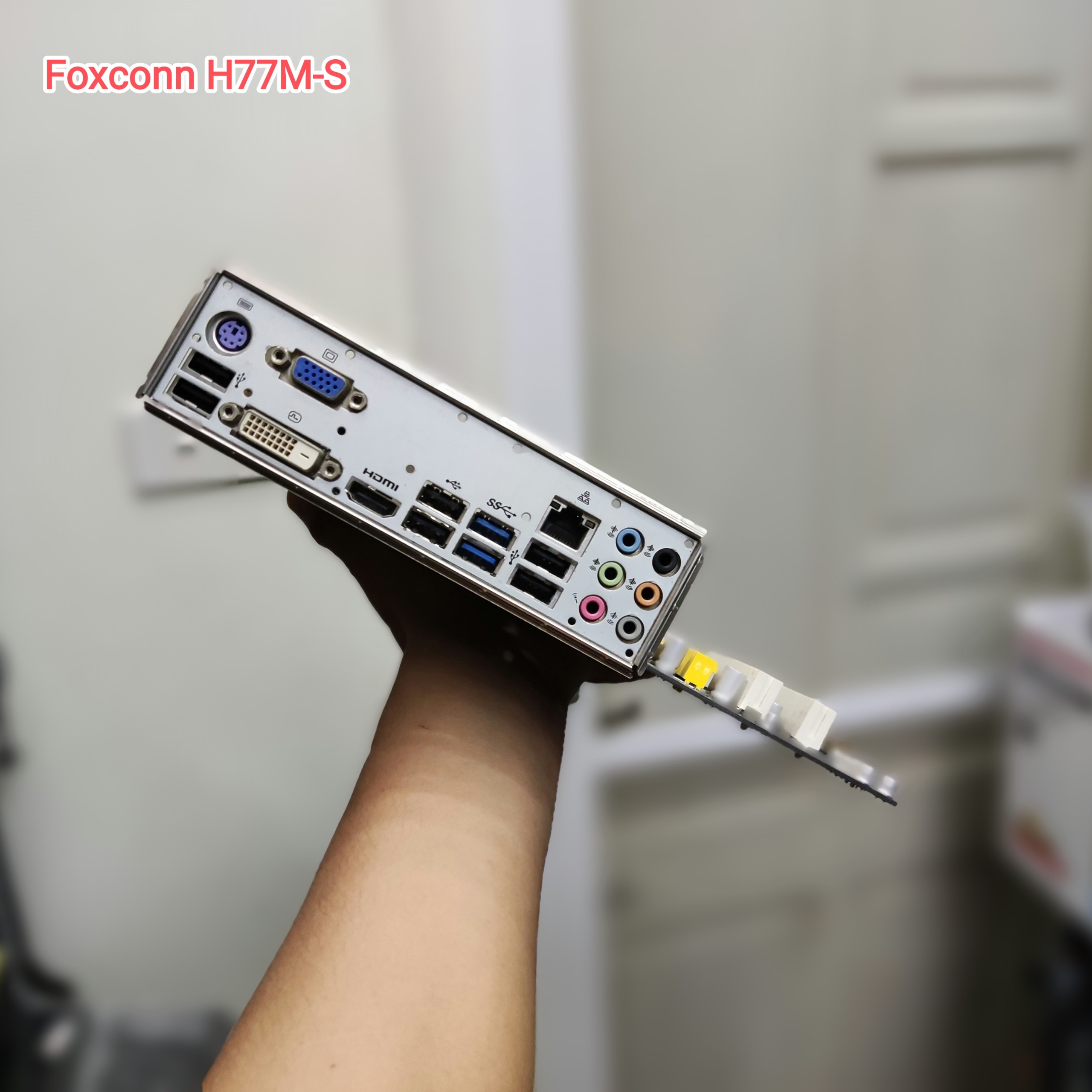 Mainboard - Bo mạch chủ Foxconn H77M-S 4 khe Ram socket 1155