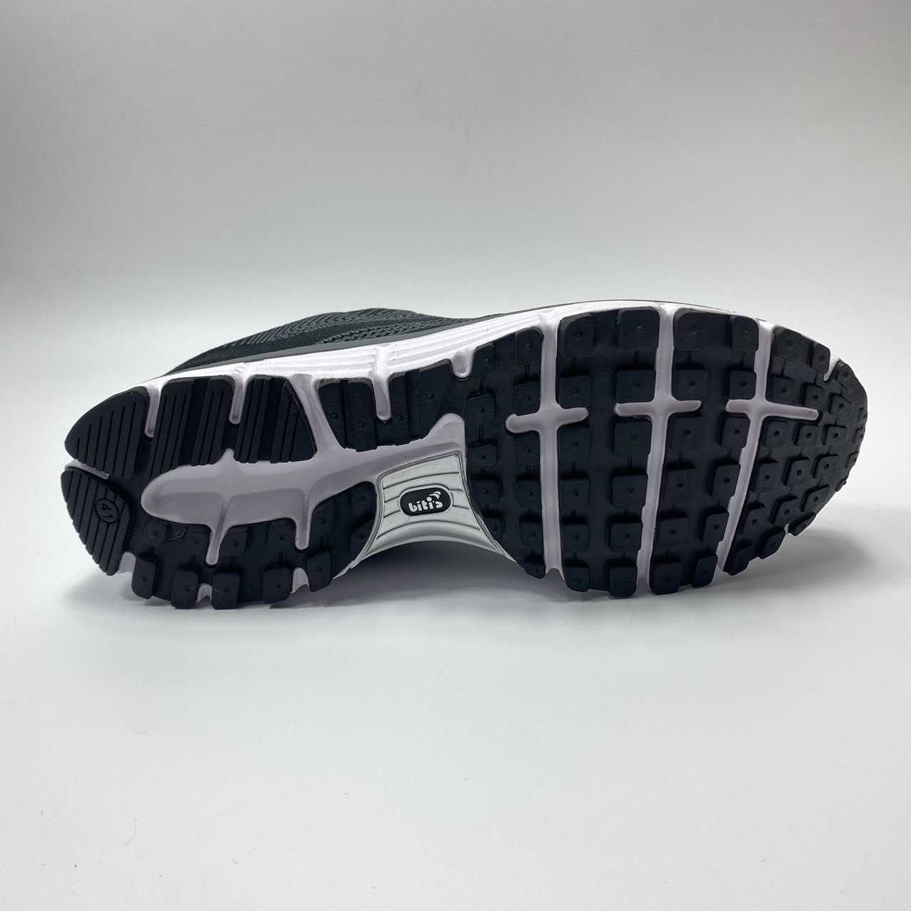 Giày thể thao nam biti's hunter DSM065233 Xam