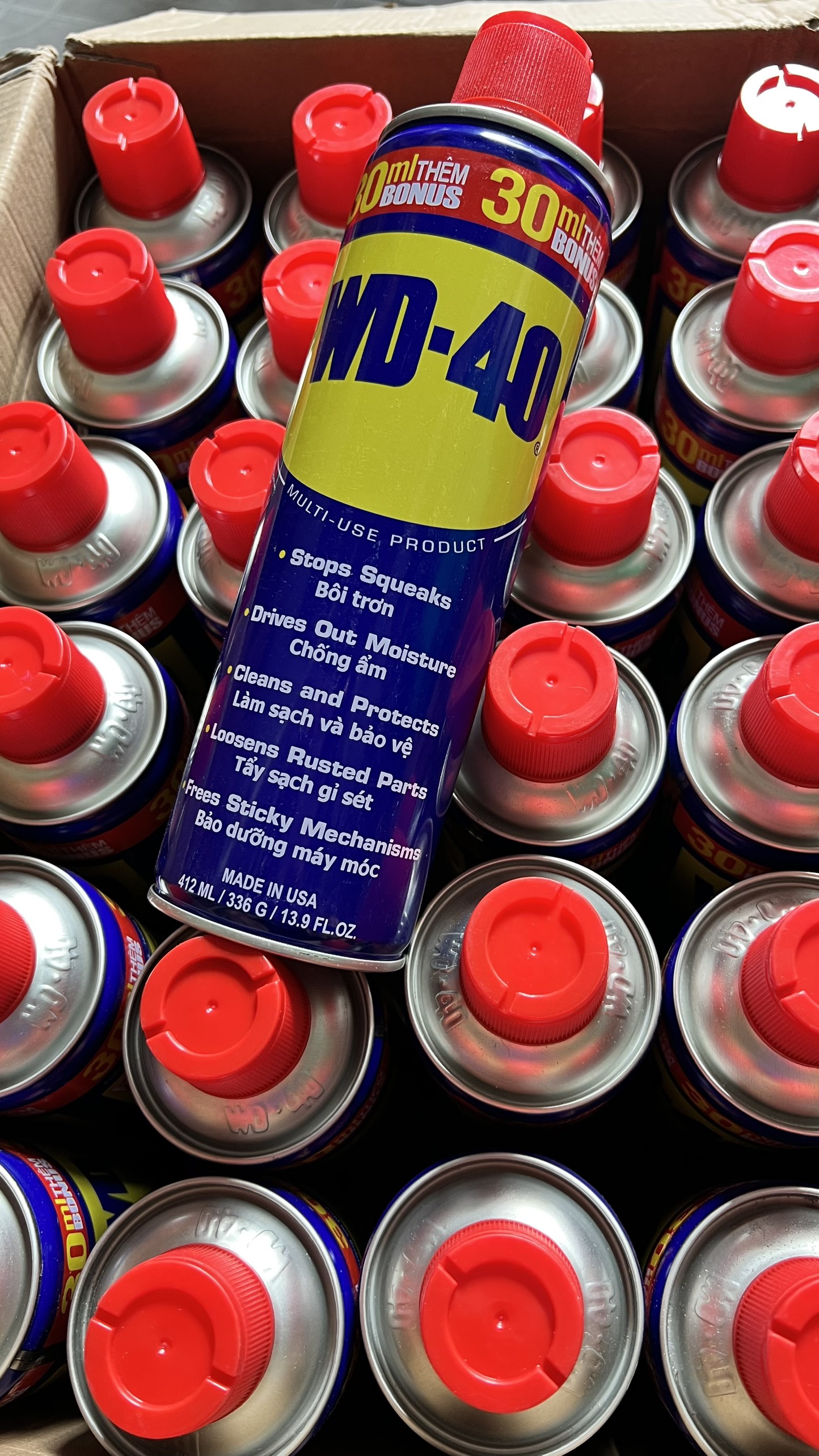 Chai xịt chống rỉ bôi trơn WD-40