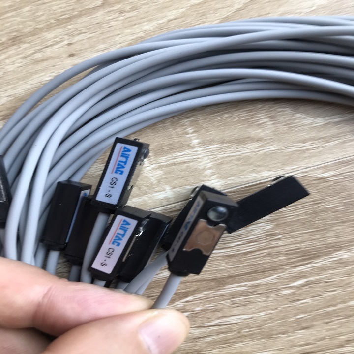 Cảm biến tiệm cận xi lanh CS1-S