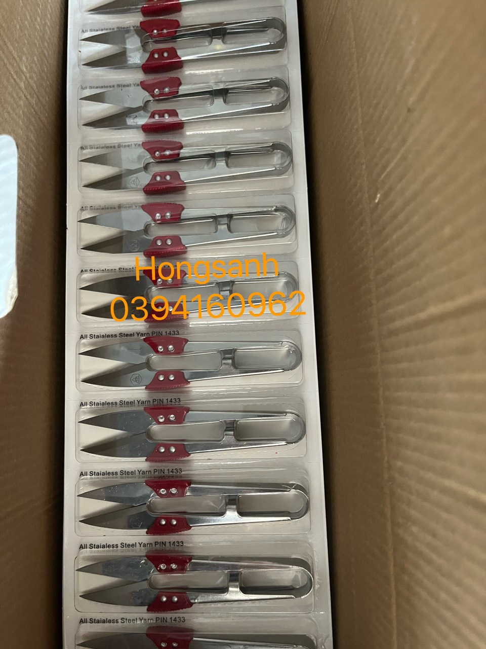 Kéo bấm inox có bọc nhựa vĩ 12 cây