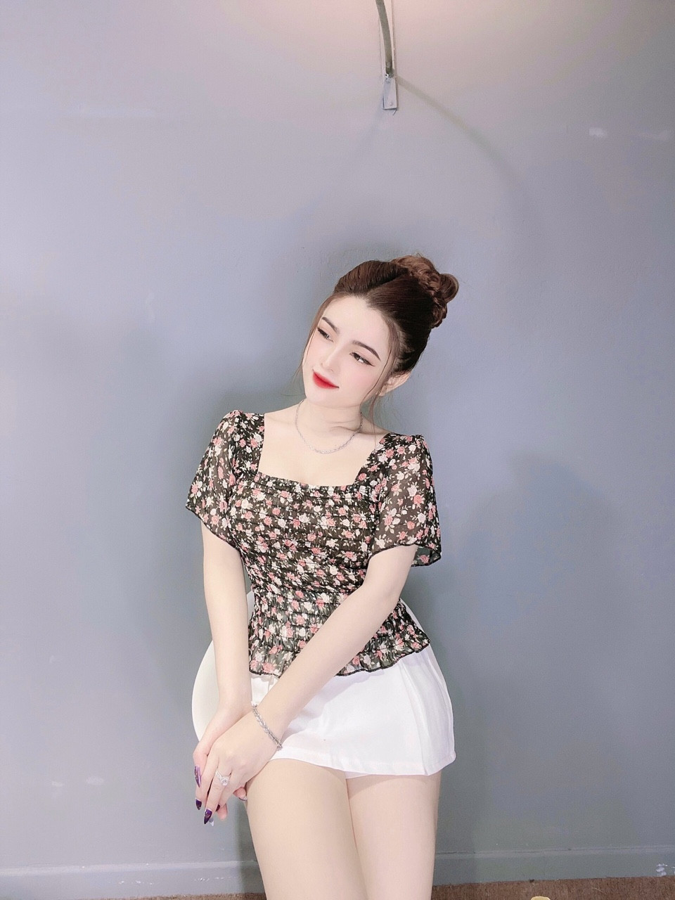 [HCM]Áo Kiểu Nữ Nhún Eo Cổ Vuông Tay Ngắn Thời Trang Mới Av107