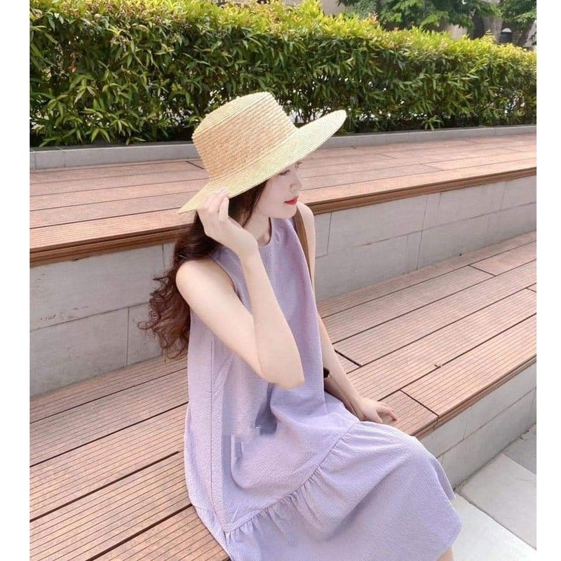 Đầm suông đuôi cá sát nách trẻ trung