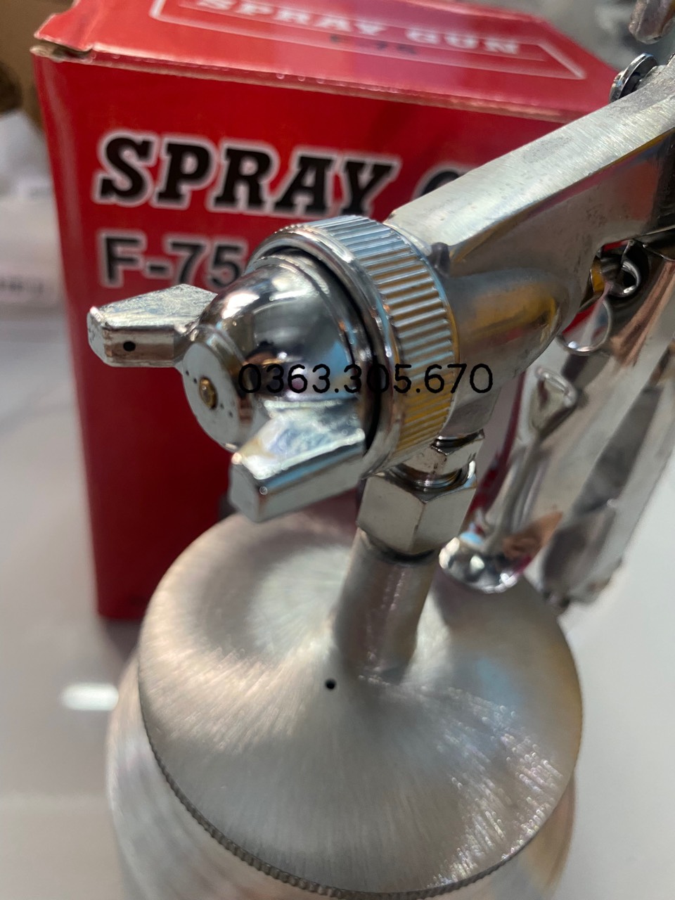 Súng phun sơn F75 bình dưới 800cc , đầu phun 1.8mm