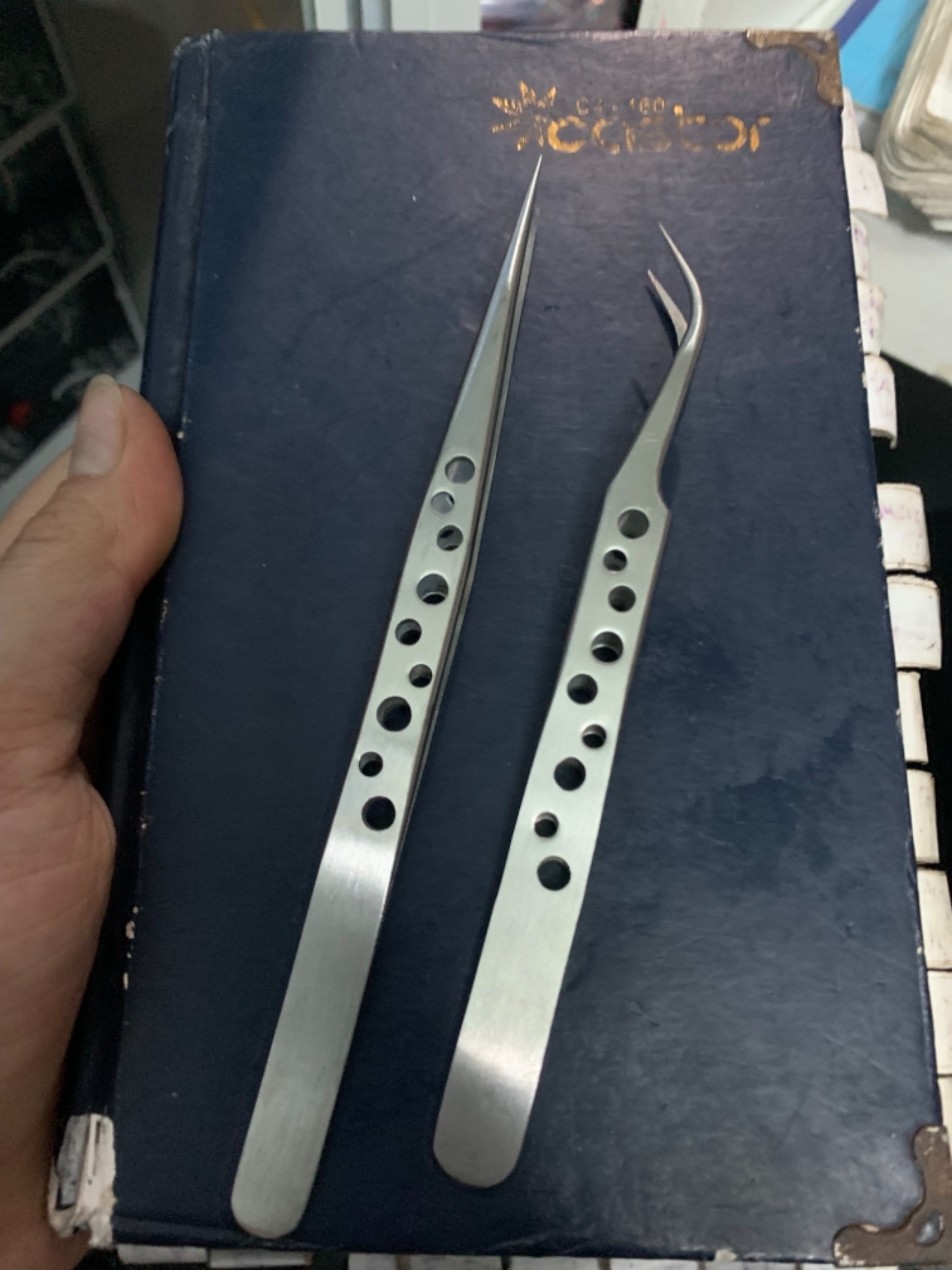 Nhíp 9 lỗ tròn