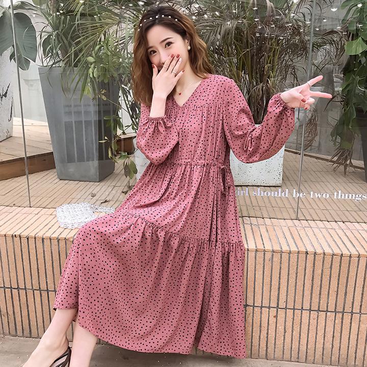 ĐẦM BẦU DỰ TIỆC