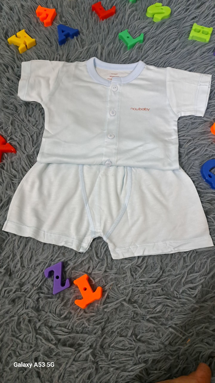 Bộ quần áo sơ sinh cộc tay Noubaby kẻ tay cúc giữa