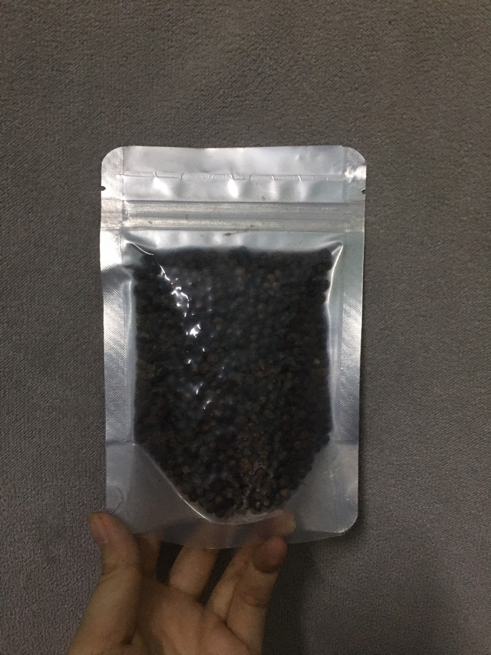 Tiêu đen nguyên hạt