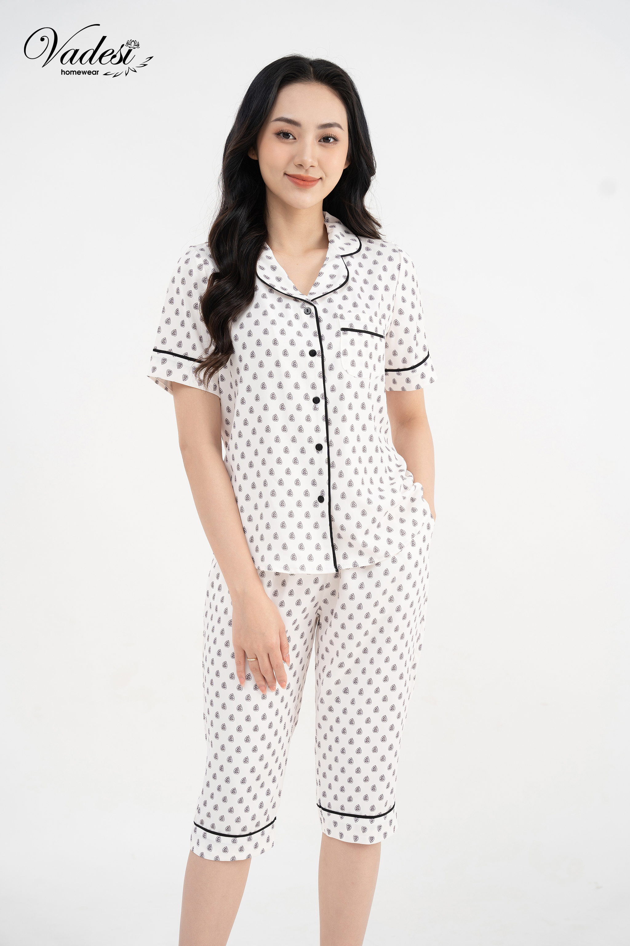 Bộ Pijama quần lửng áo cộc chất liệu lụa cao cấp mát mềm