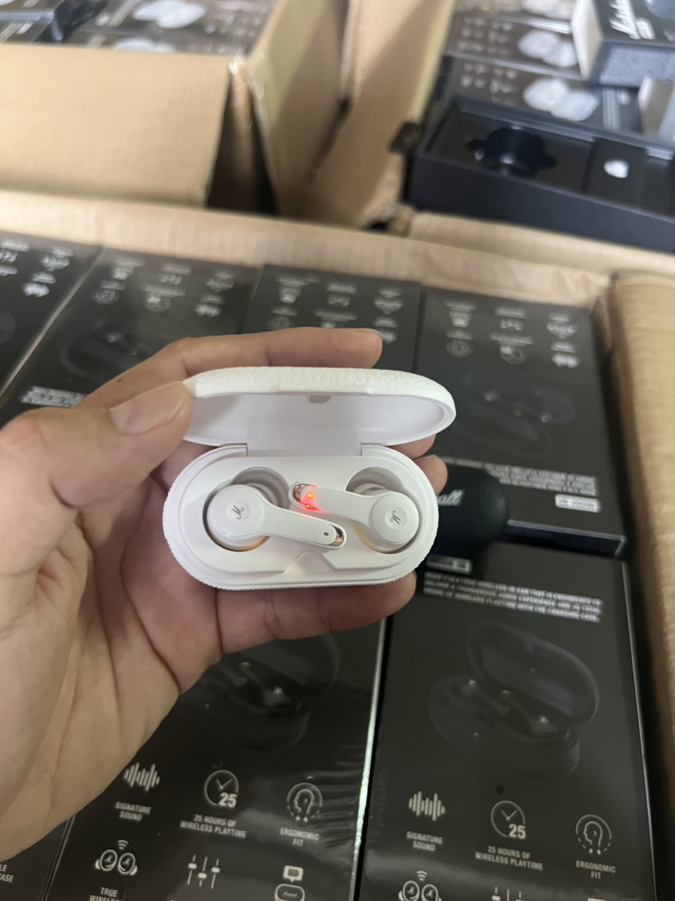 Tai nghe Marshall Mode 3  | Giá rẻ, bảo hành uy Tín Marshall Mode 3 Kết Nối Không Dây