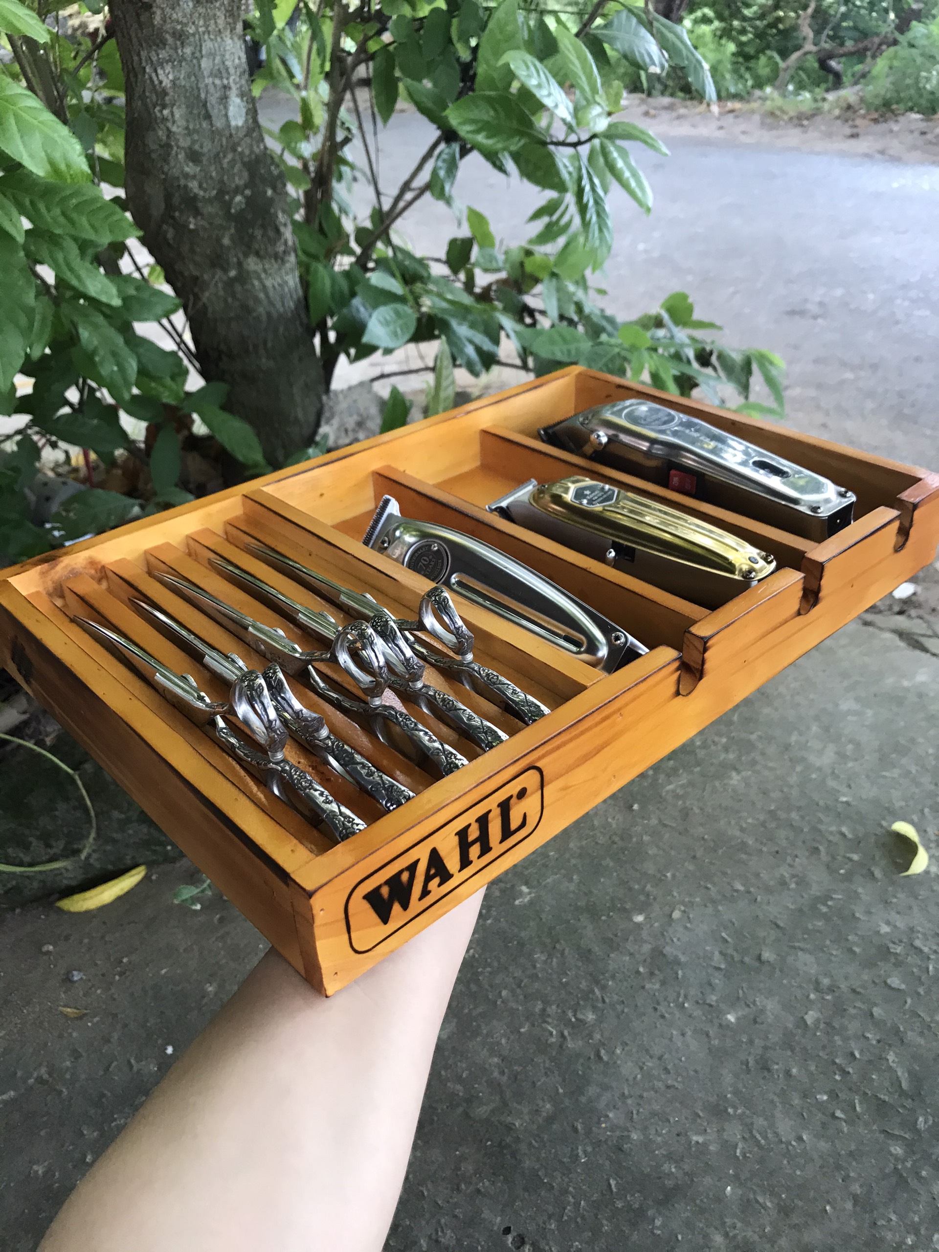 khay gỗ đựng tông đơ