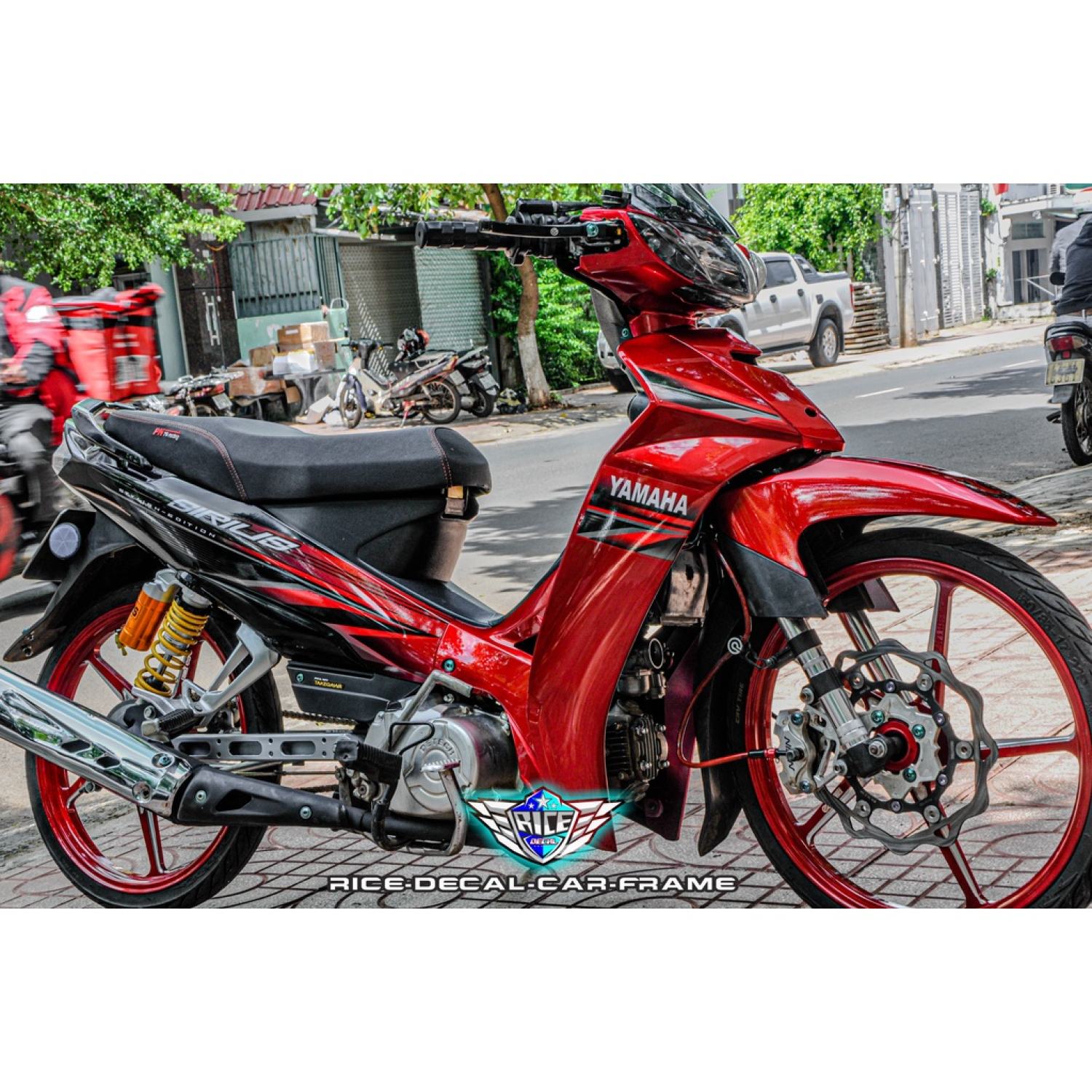 Tem Sirius trước đỏ canđy sau đen 2017 ( Tem in thường Rice mẫu gốc giả zin )