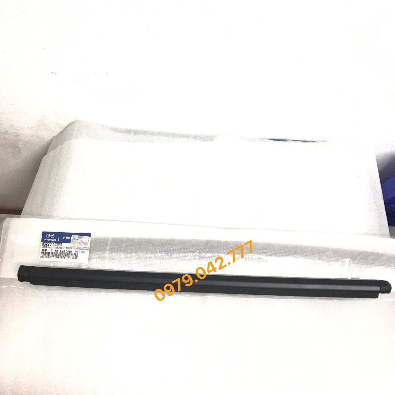 Nẹp chân kính Hyundai Getz