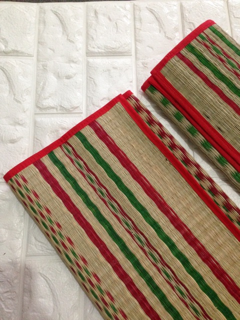 Chiếu cói lót nôi sọc đỏ cho bé (50 x 70cm)