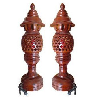 CẶP ĐÈN THỜ BẰNG GỖ CAO 36 CM