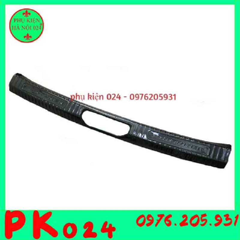 Ốp Bậc Cốp Xe - Ốp Chống Trầy Cốp Trong Titan Xe - Toyota Fortuner 2017-2020