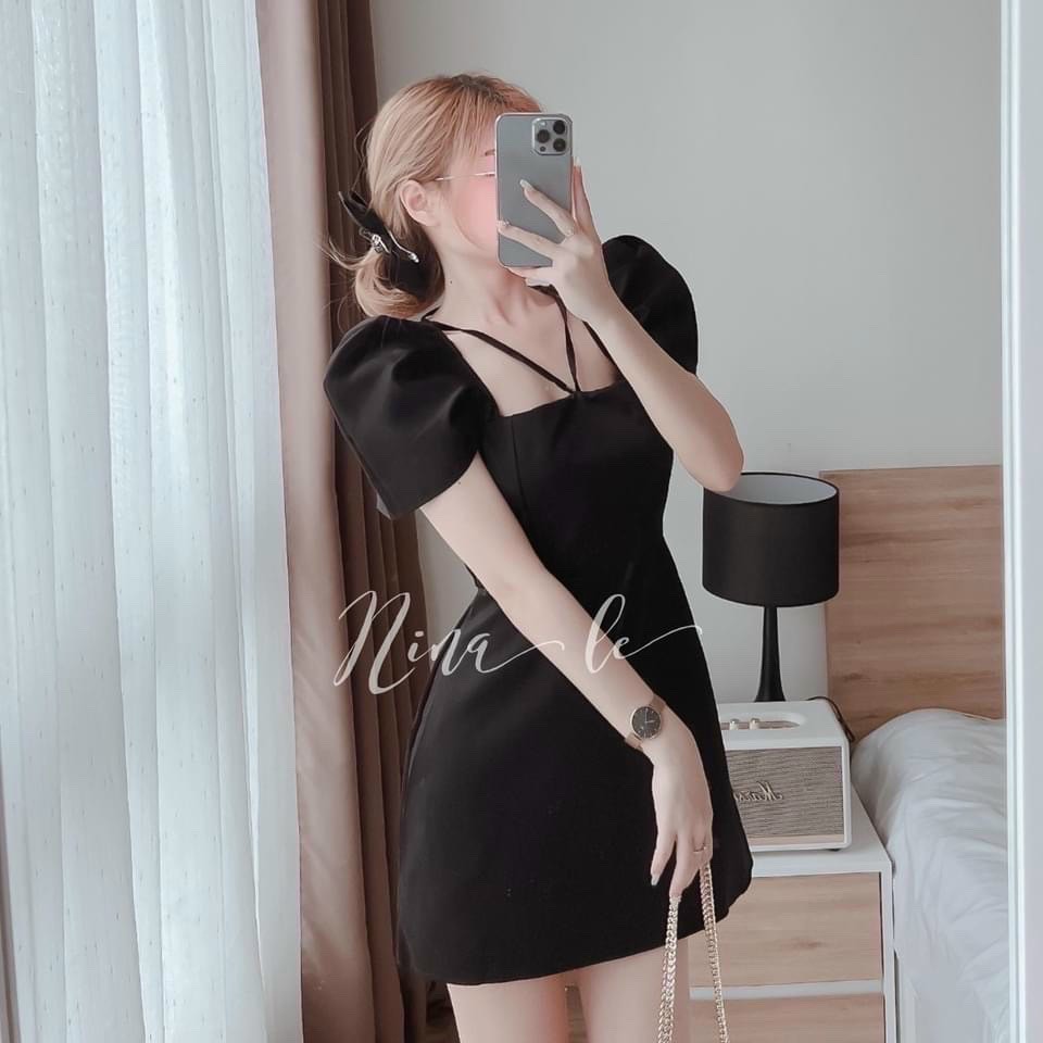 Đầm Cổ Vuông