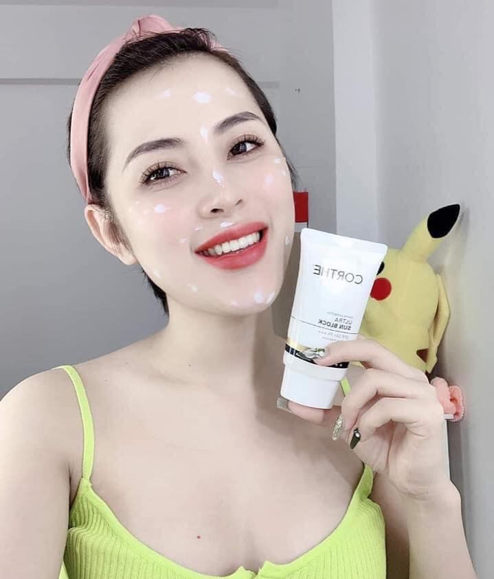 Kem Chống Nắng Corthe 50g - Kiềm Dầu, Nâng Tông Tự Nhiên Và Không Gây Bí Da