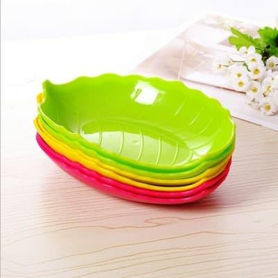 Set 2 đĩa hình chiếc lá bằng nhựa  đựng hoa quả