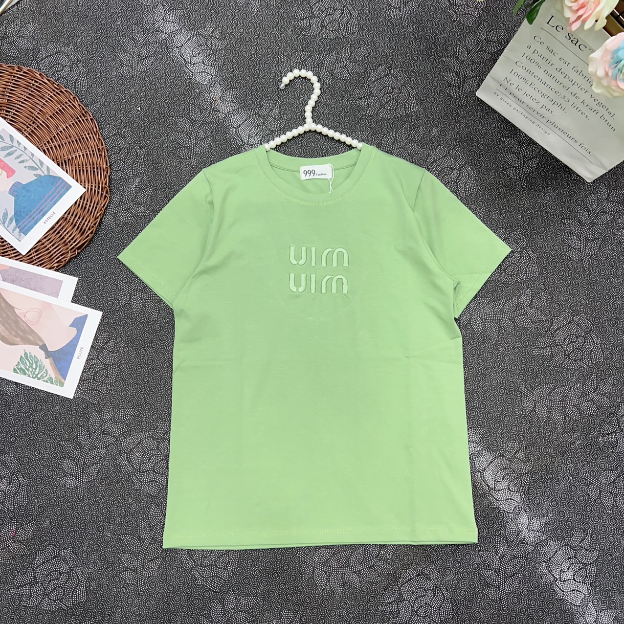 Áo thun Thái dáng vừa thêu chữ MM