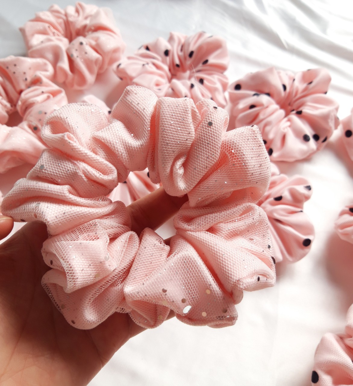 Cột Scrunchies Hồng Đáng yêu( Hình thật).