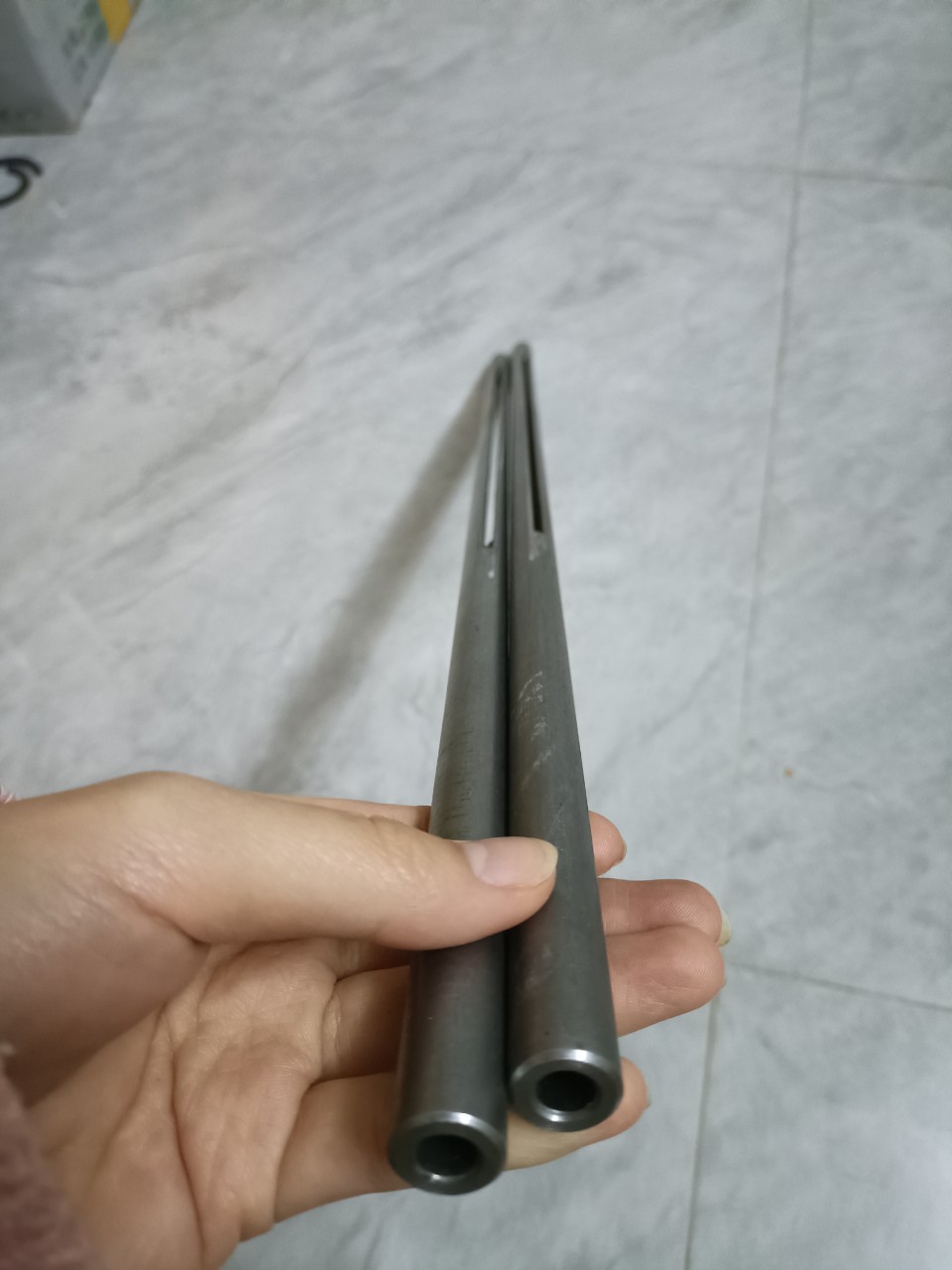trục con lăn thép trắng lỗ 8.05mm phi 16 (anh em bấm vô chọn độ dài muốn mua nhé)