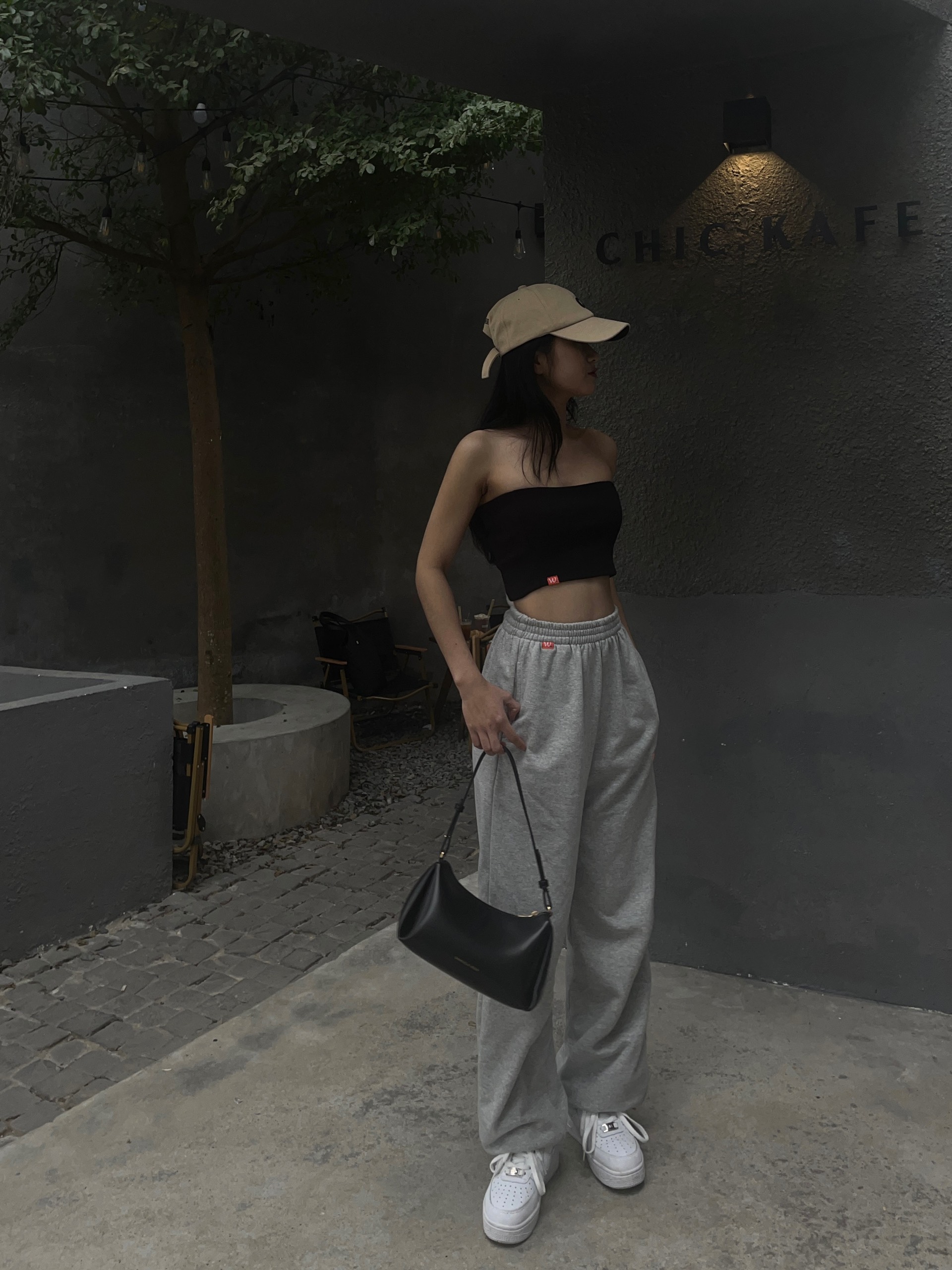 Quần Jogger ống rút dây Wanderlust FW2022