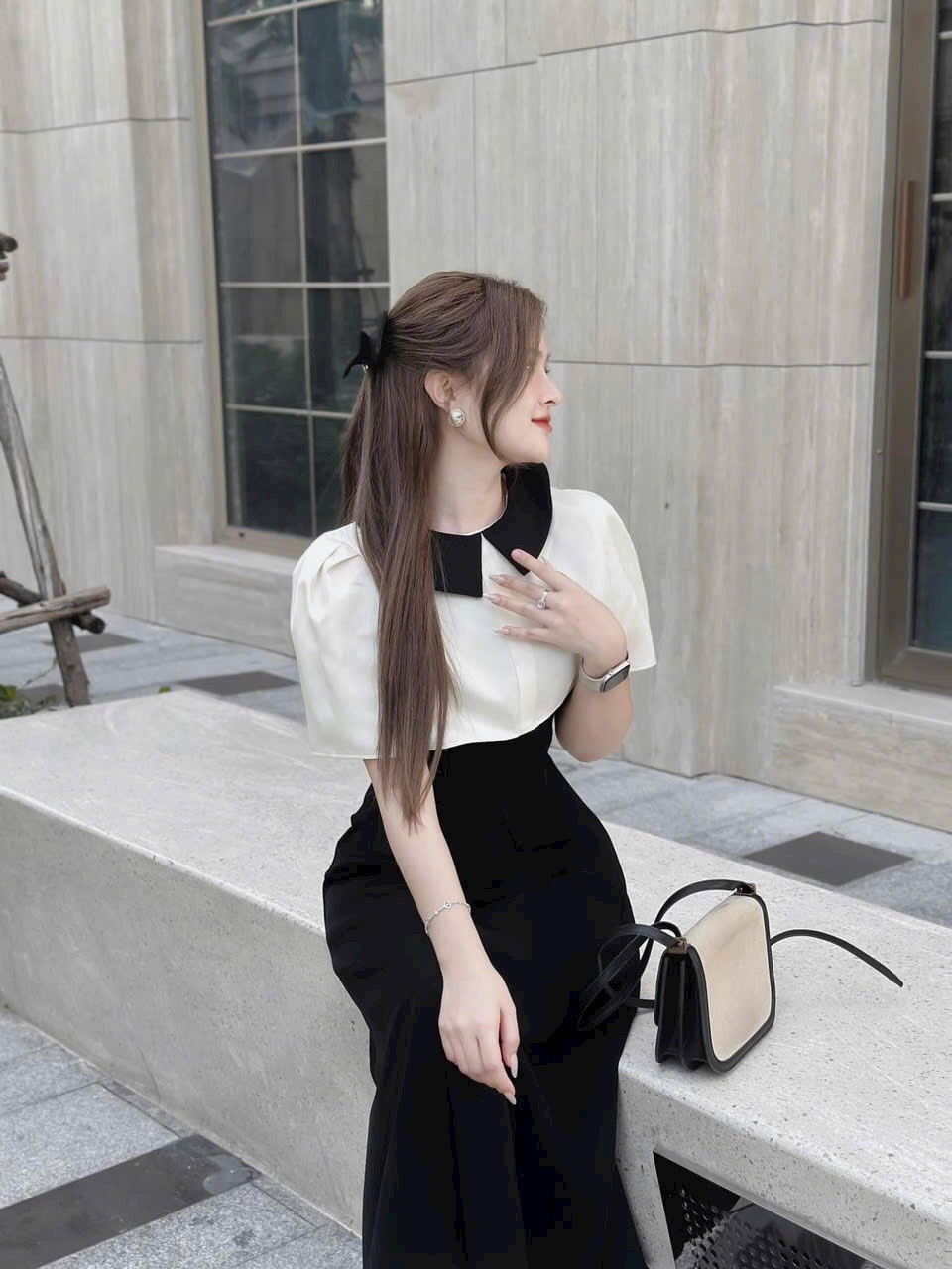 Set áo và váy hai dây chất liệu nhung