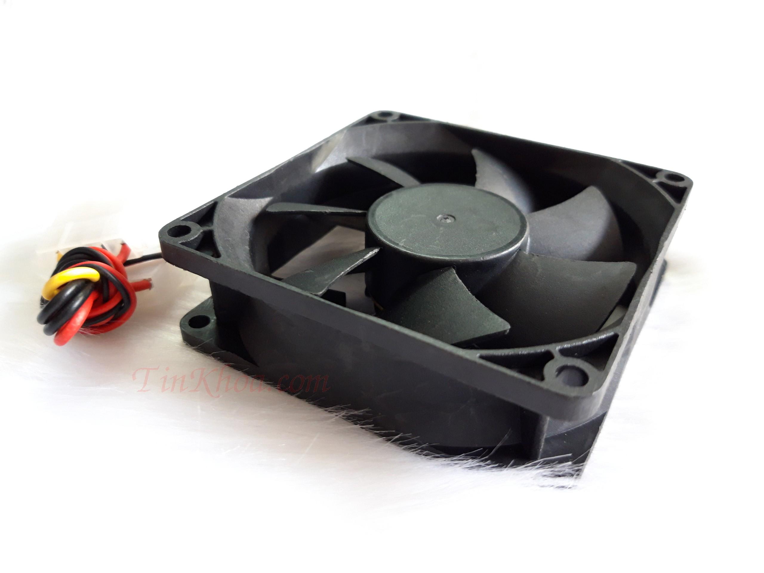 Quạt tản nhiệt case 8x8