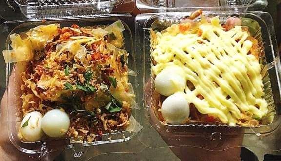 bánh tráng trộn thập cẩm sa tế thơm ngon