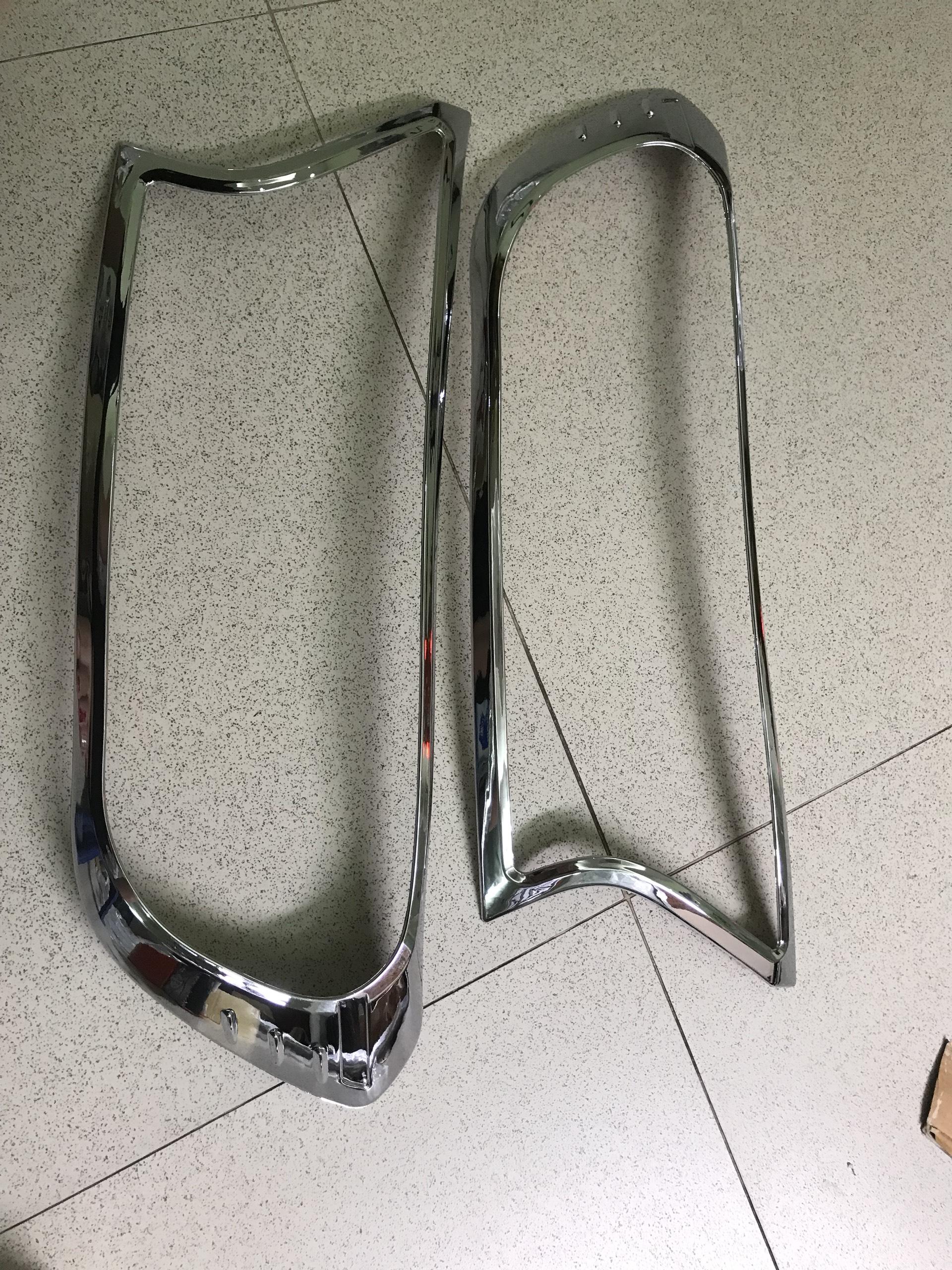 Bộ ốp viền đèn  pha xe Ranger 2015-2019