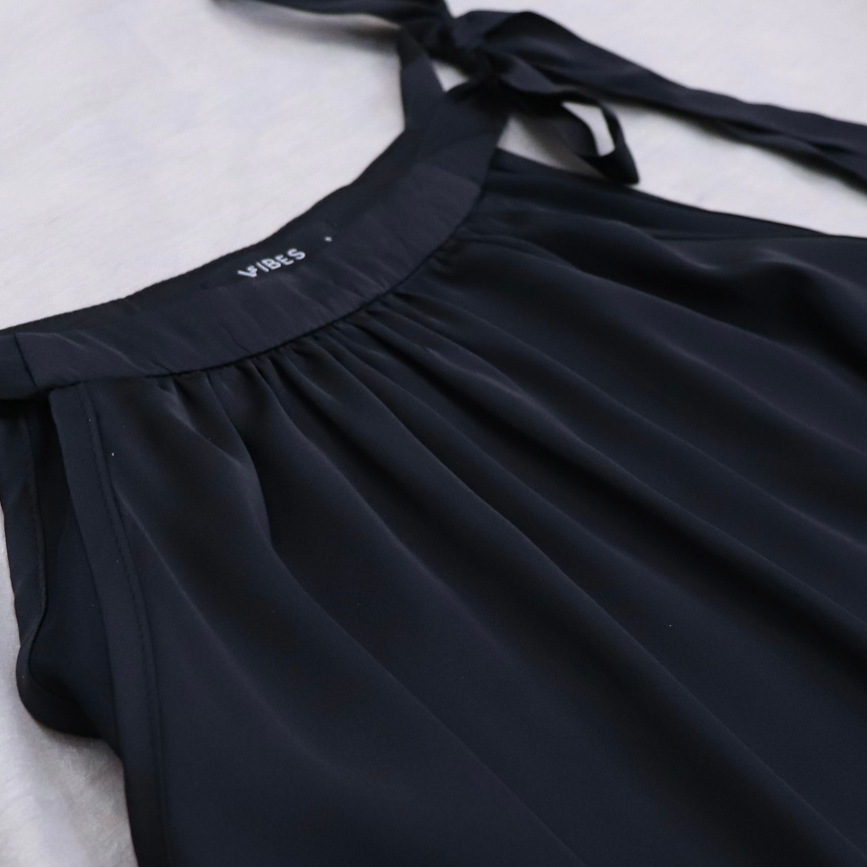 VIBES Váy ngủ lụa cao cấp Ink Tara Dress