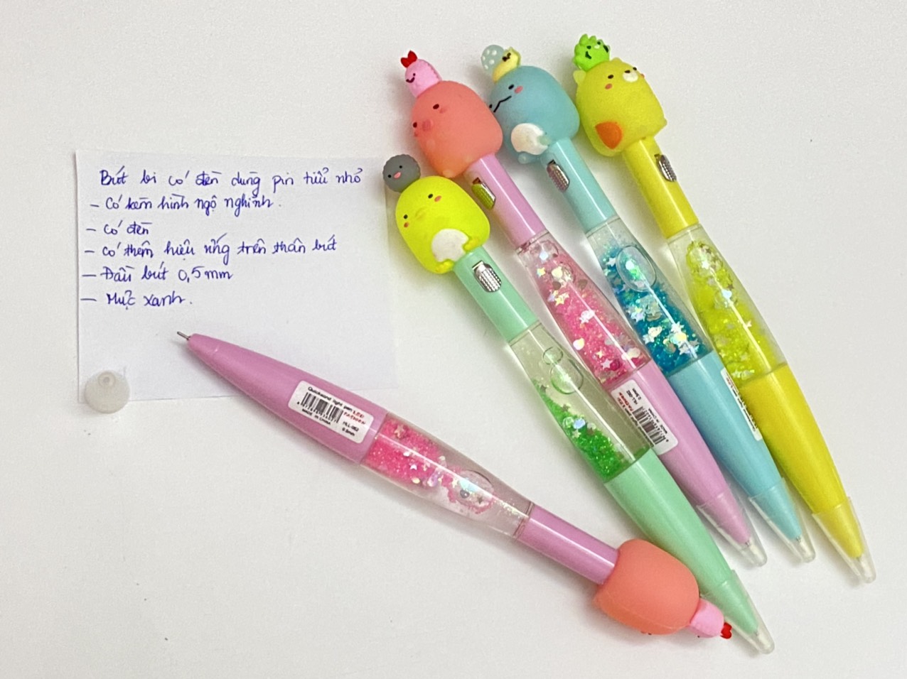[HCM]Bút bi có hình ngộ ngĩnh - thêm đèn dùng pin