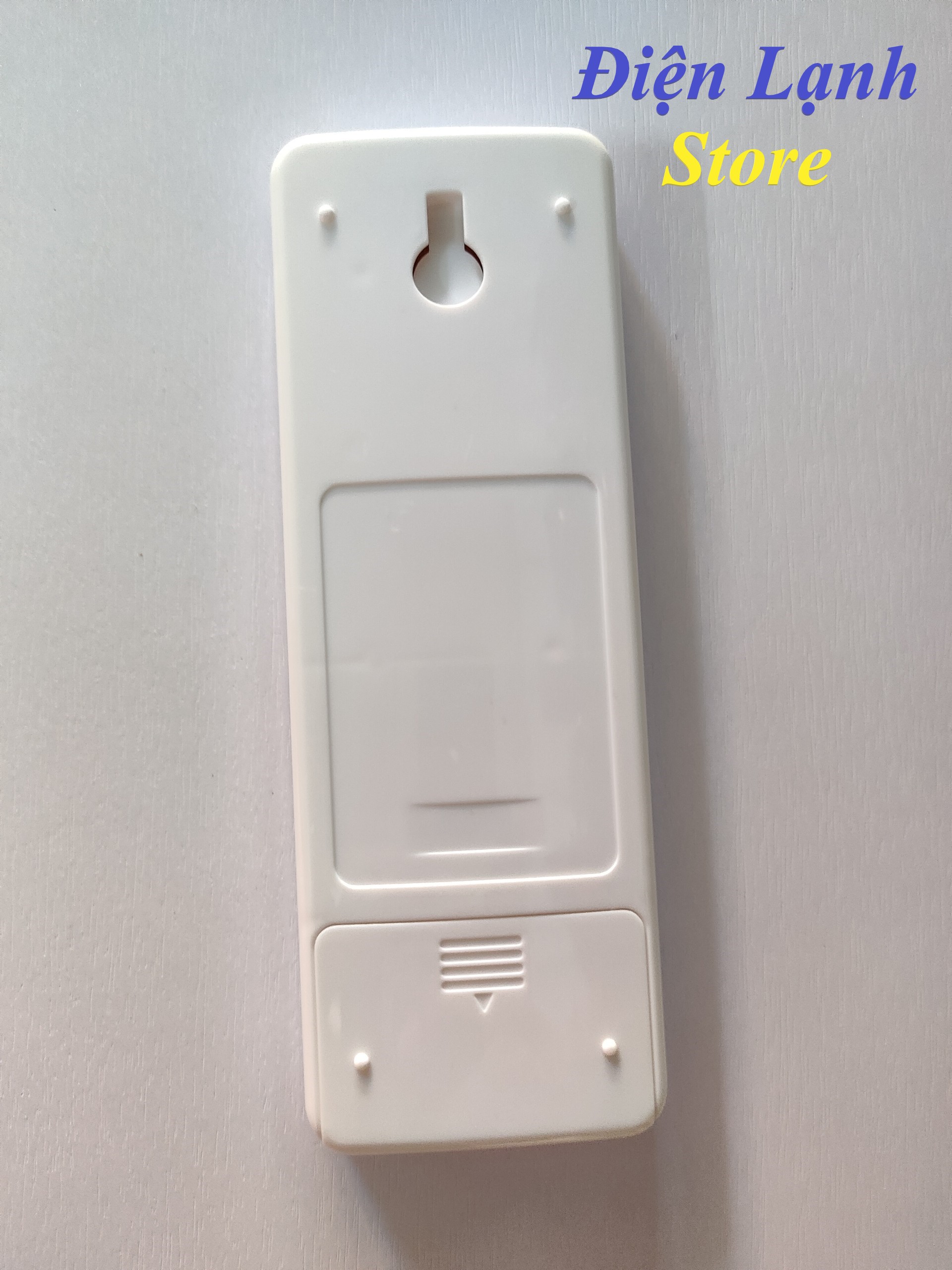 Remote máy lạnh carrier mới 2 chiều. ( Tặng kèm cặp pin).